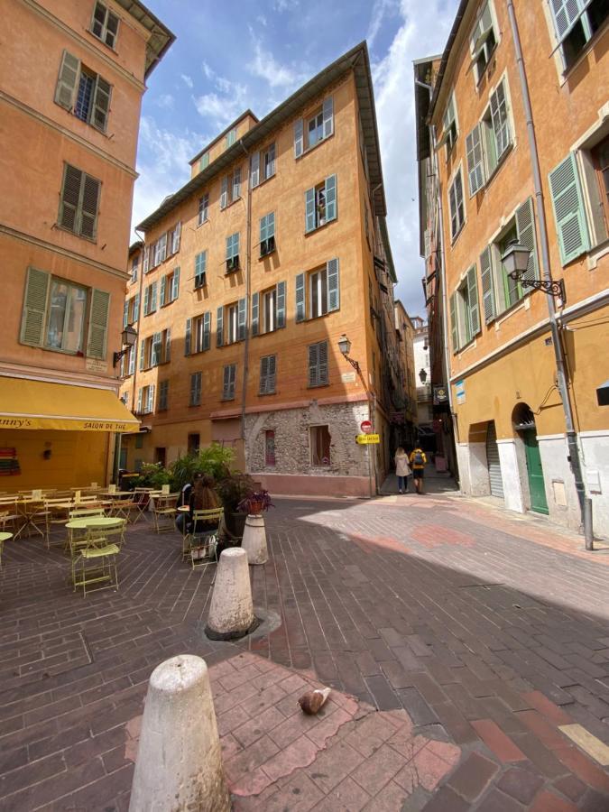 Apartment 33 On The Old Historic Senate Square Ница Екстериор снимка